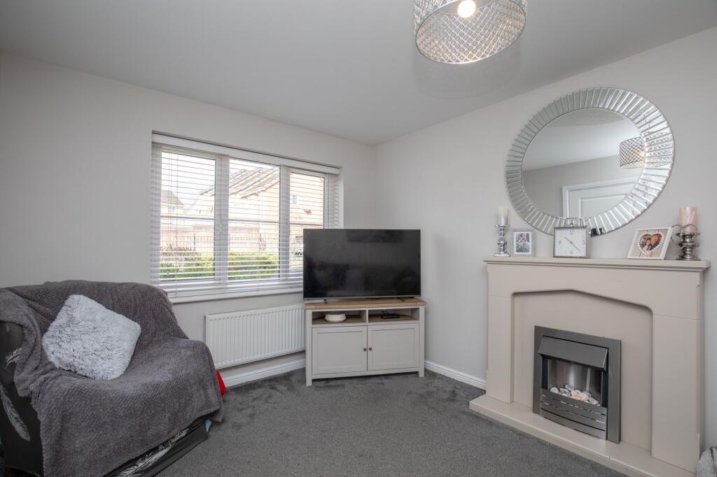 House in Bridgend, Newcastle Higher - View 6