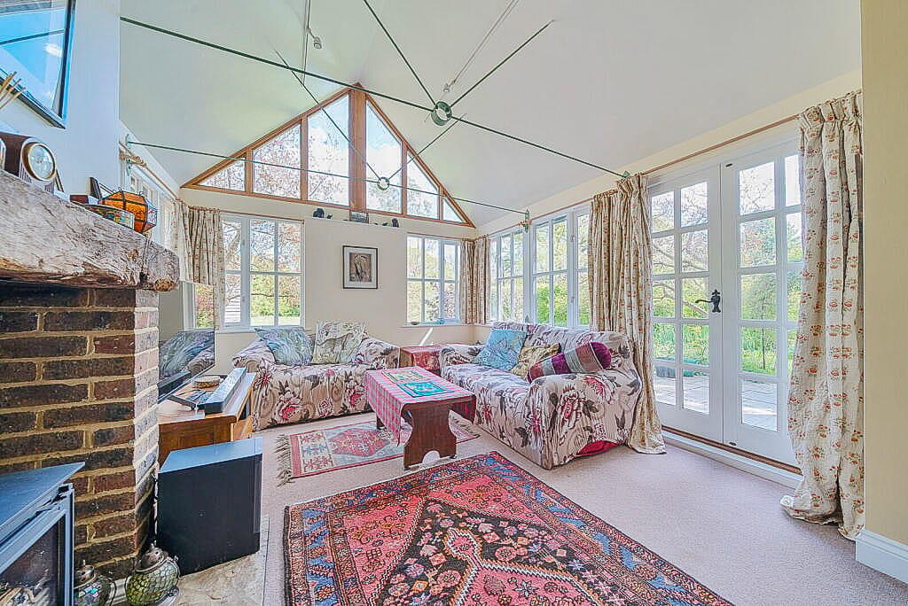 House in Horsham, Rudgwick - More