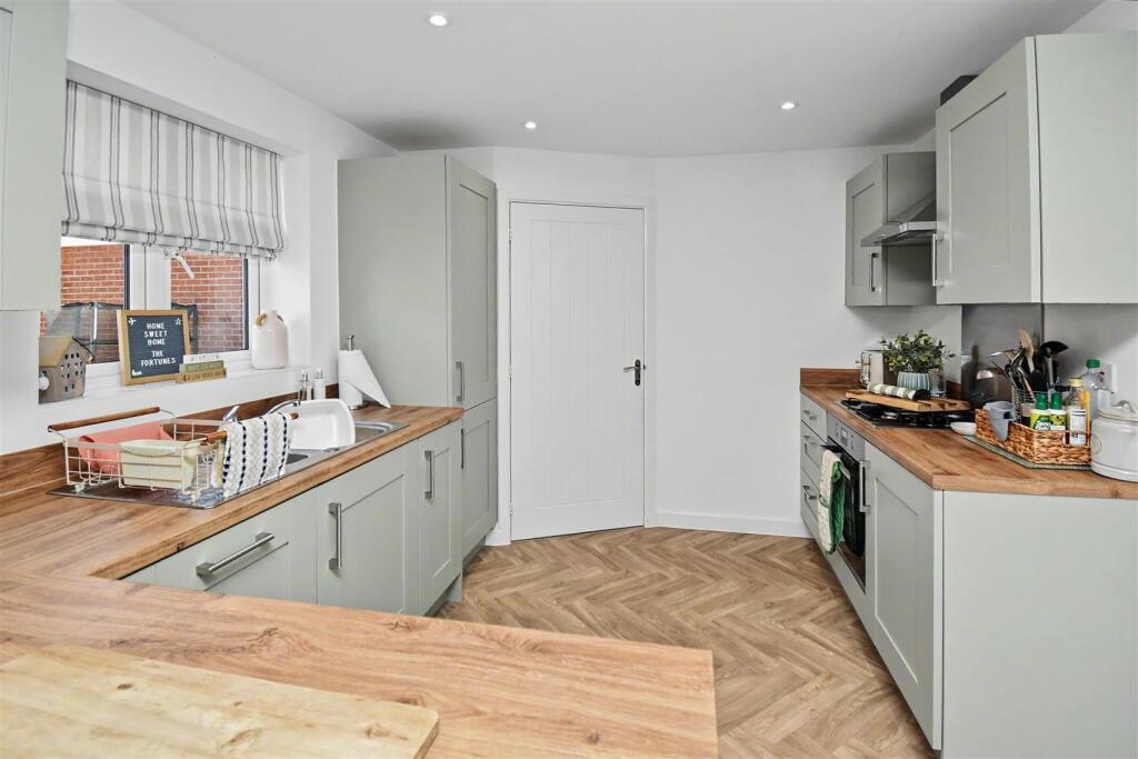 NN17, Garland Road, Weldon - View 3