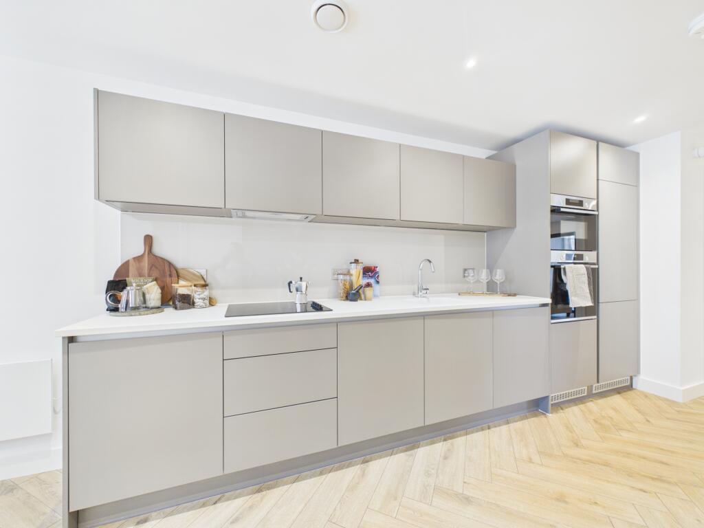Apartment in Manchester - View 4