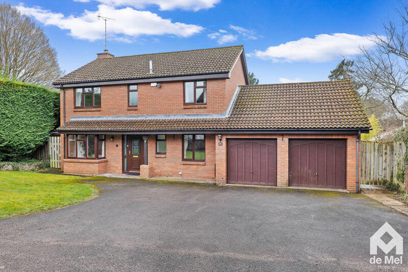4-bed detached on Shrublands, Charlton Kings, Cheltenham, Gloucestershire, GL53, £875,000