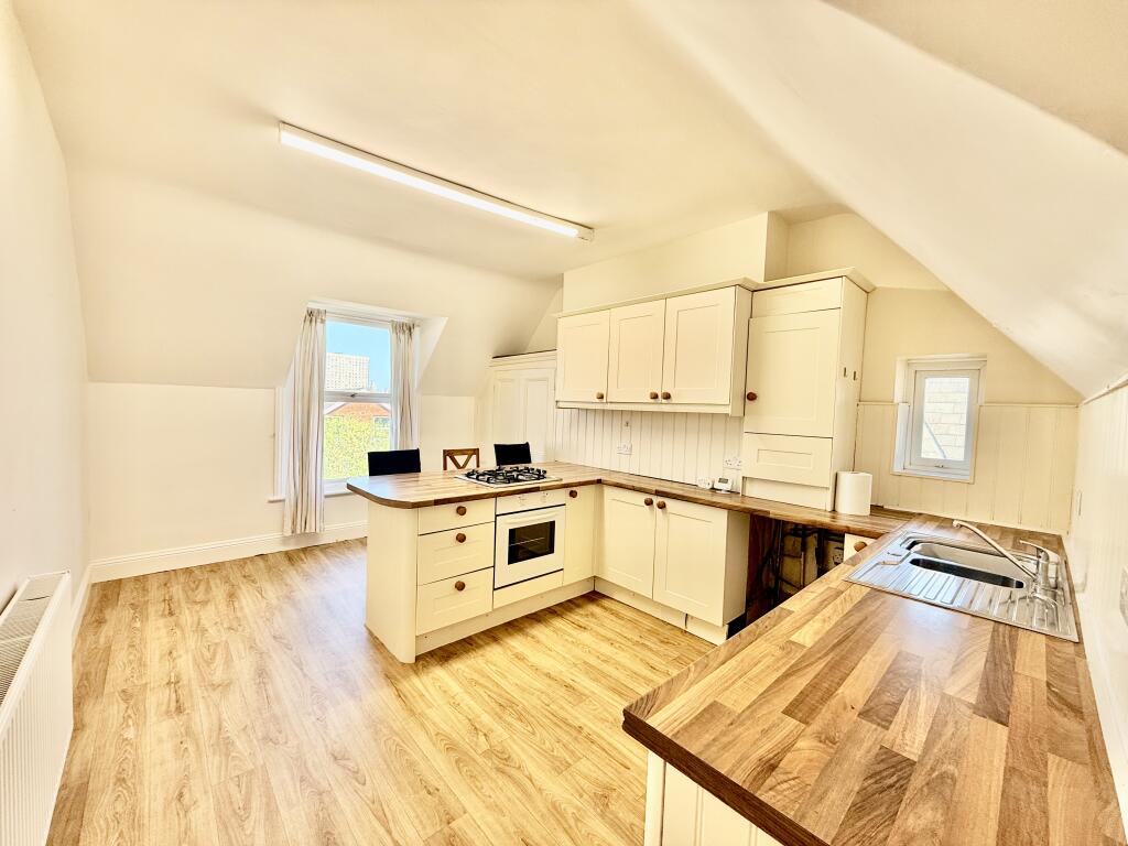 Apartment in Portsmouth - More