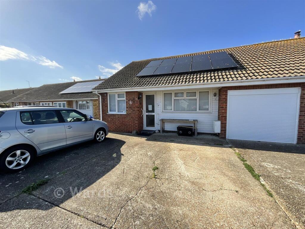 3-bed semi-detached on Leonard Road, Greatstone, Kent, £290,000