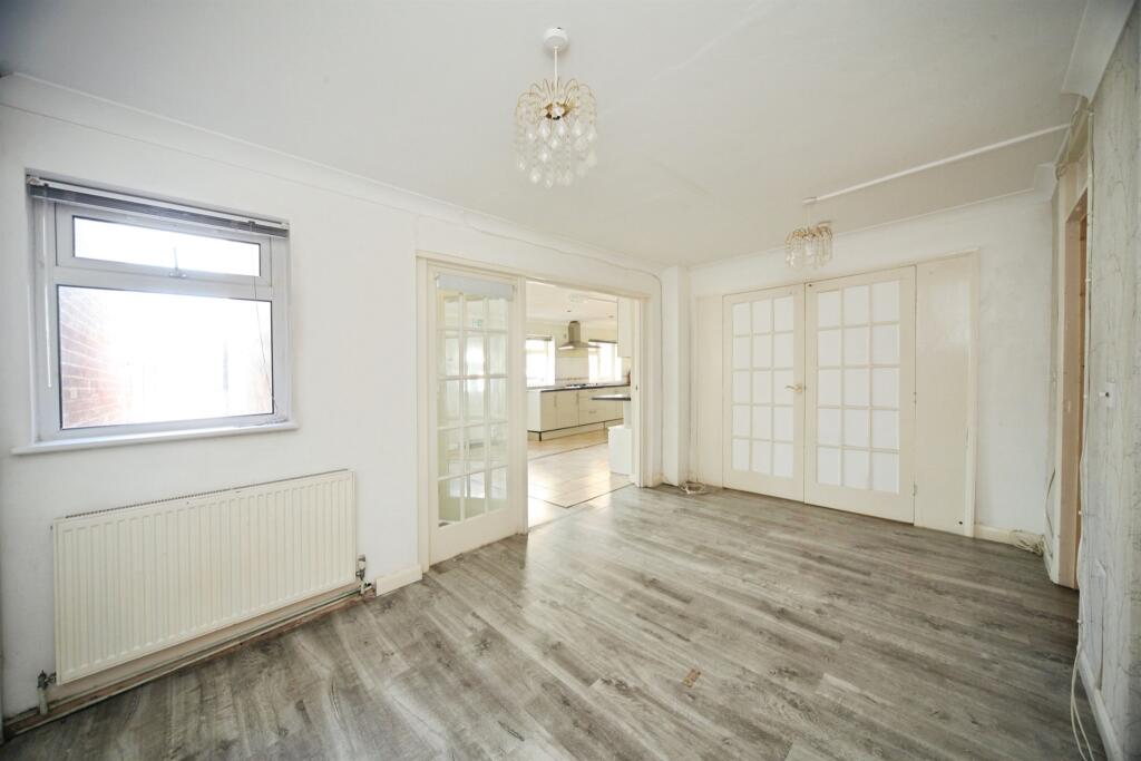 House in Luton - More