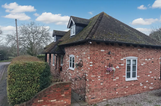 Main image of property: Racefield Close, Shorne, Gravesend