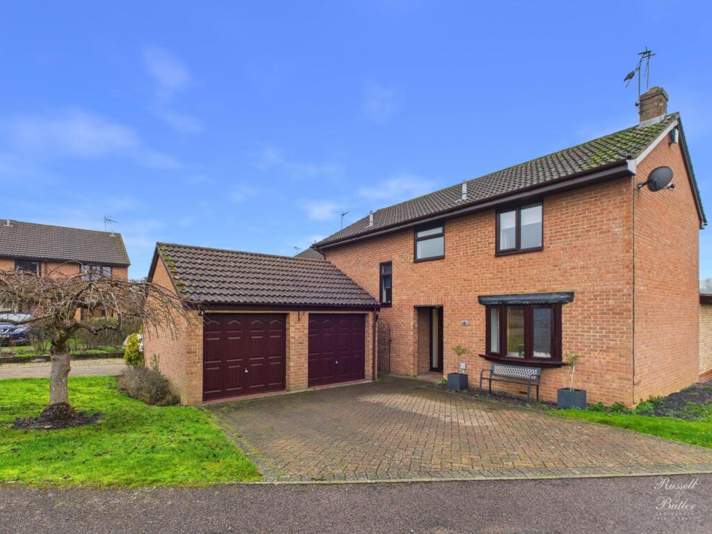 Main image of property: Kingfisher Road, Buckingham, Buckinghamshire, MK18