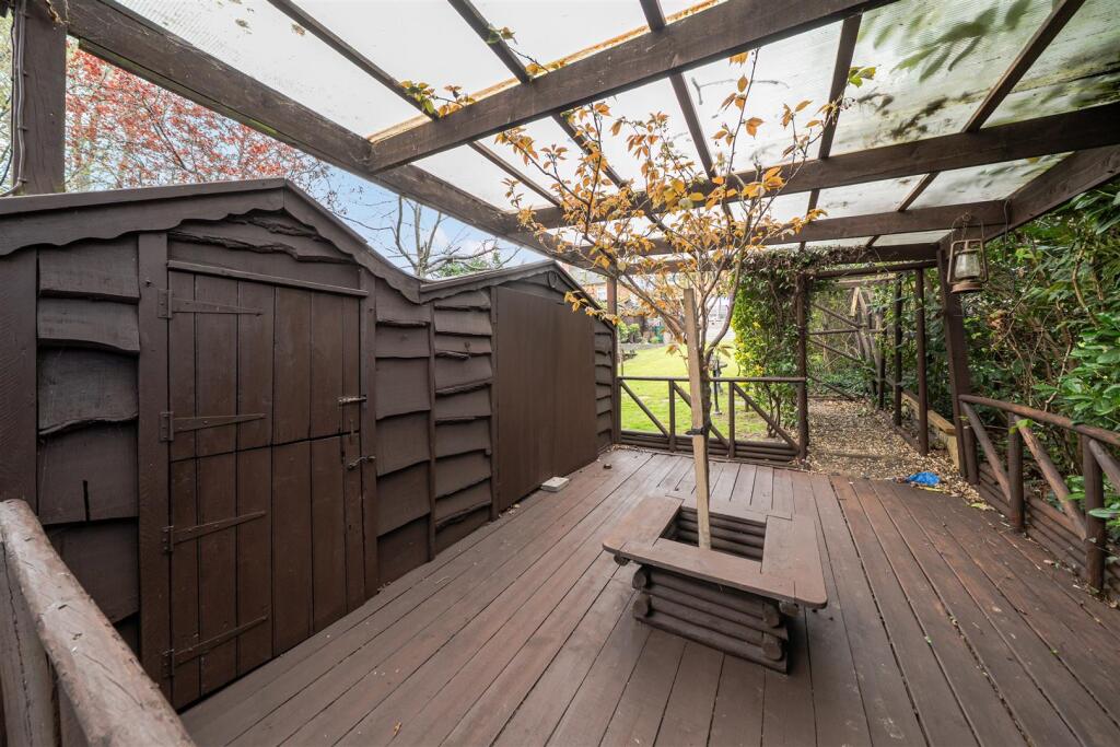 Additional image 15 of Grove Avenue, Yeovil