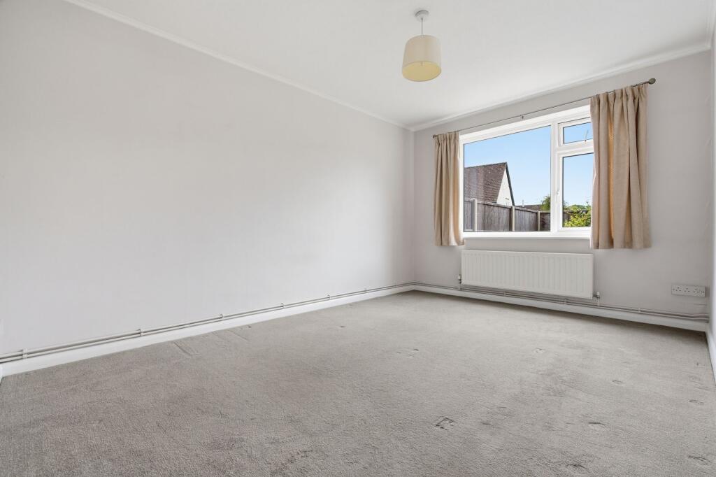 Charters Lane, Sunninghill - View 4