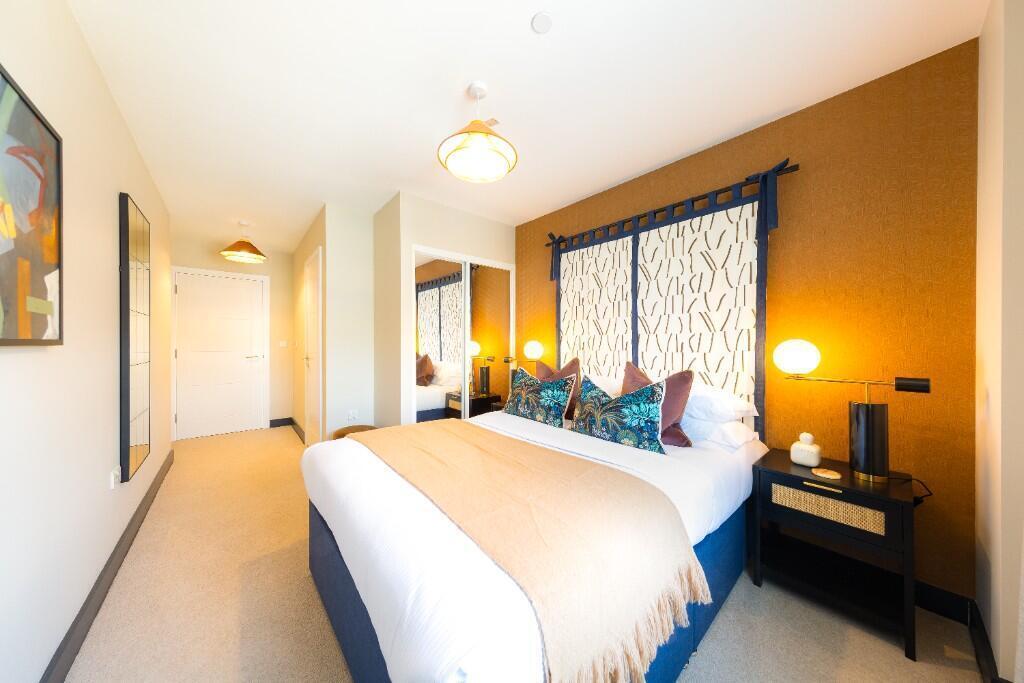 Main image of property: 840 Old Kent Road,
London,
SE151NQ