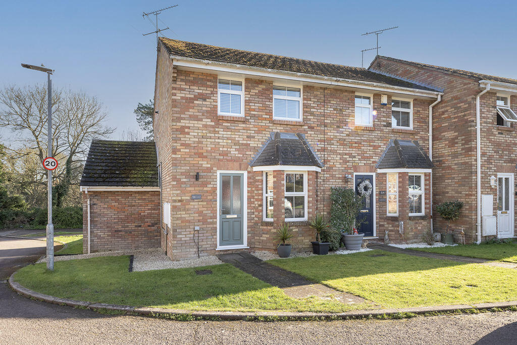 Main image of property: Lakeside, Tring