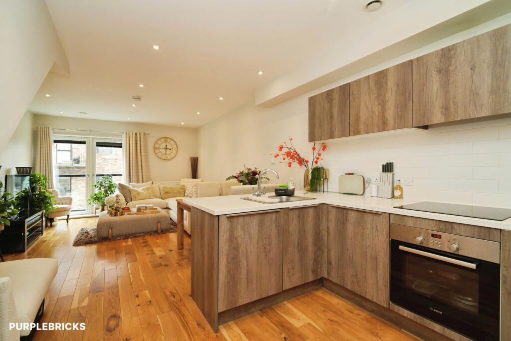 Apartment in Manchester - More