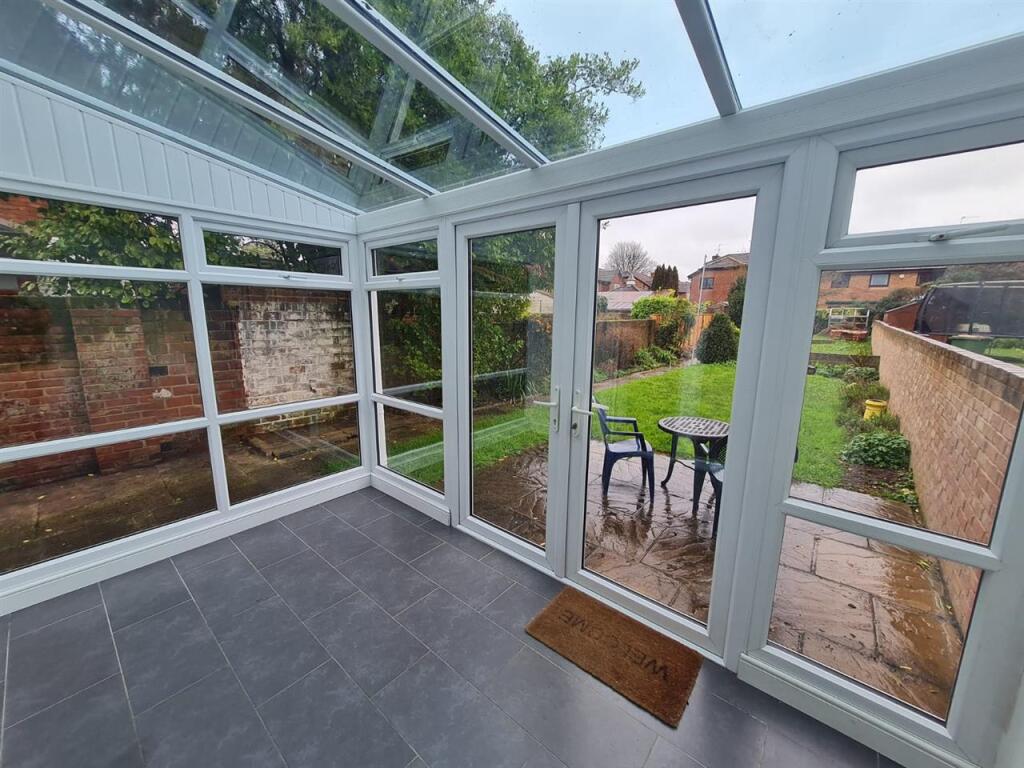 Apartment in Southampton - View 5