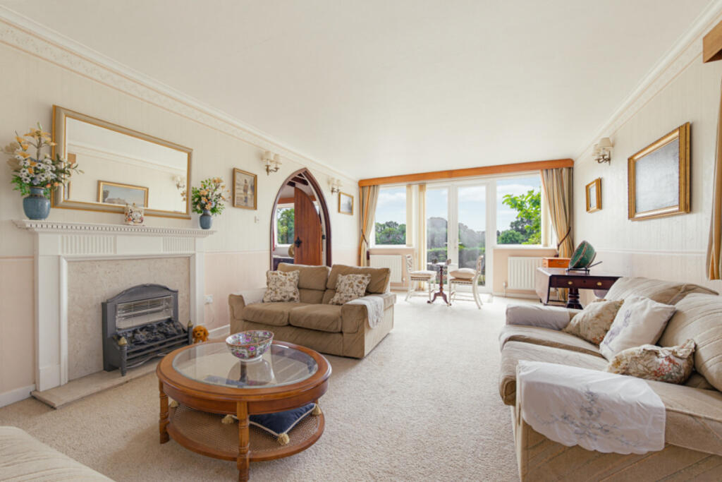 House in Leicester - More