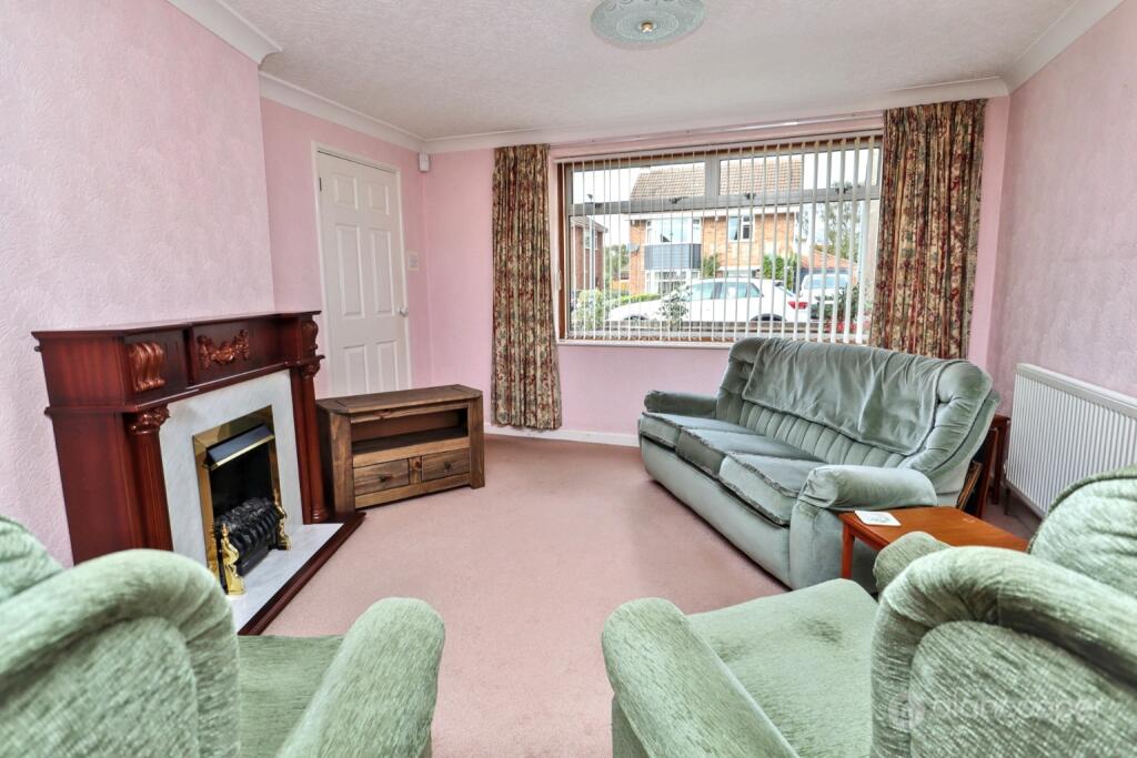 Barbridge Road, Bulkington, CV12 9PD photo 4