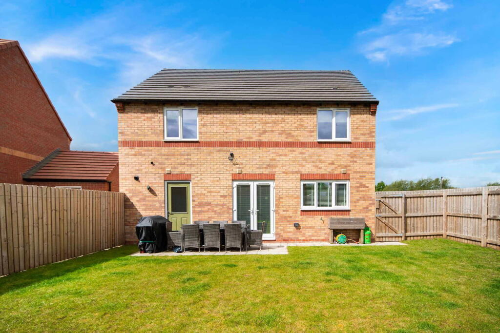 Diamond Close, Ollerton, NG22 9YP photo 4