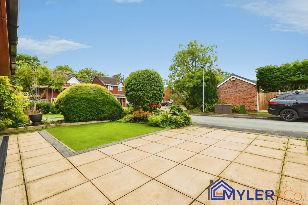 House in Widnes, Halton - View 2