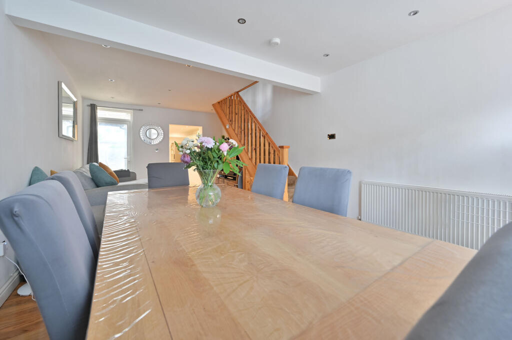House in Watford - View 5