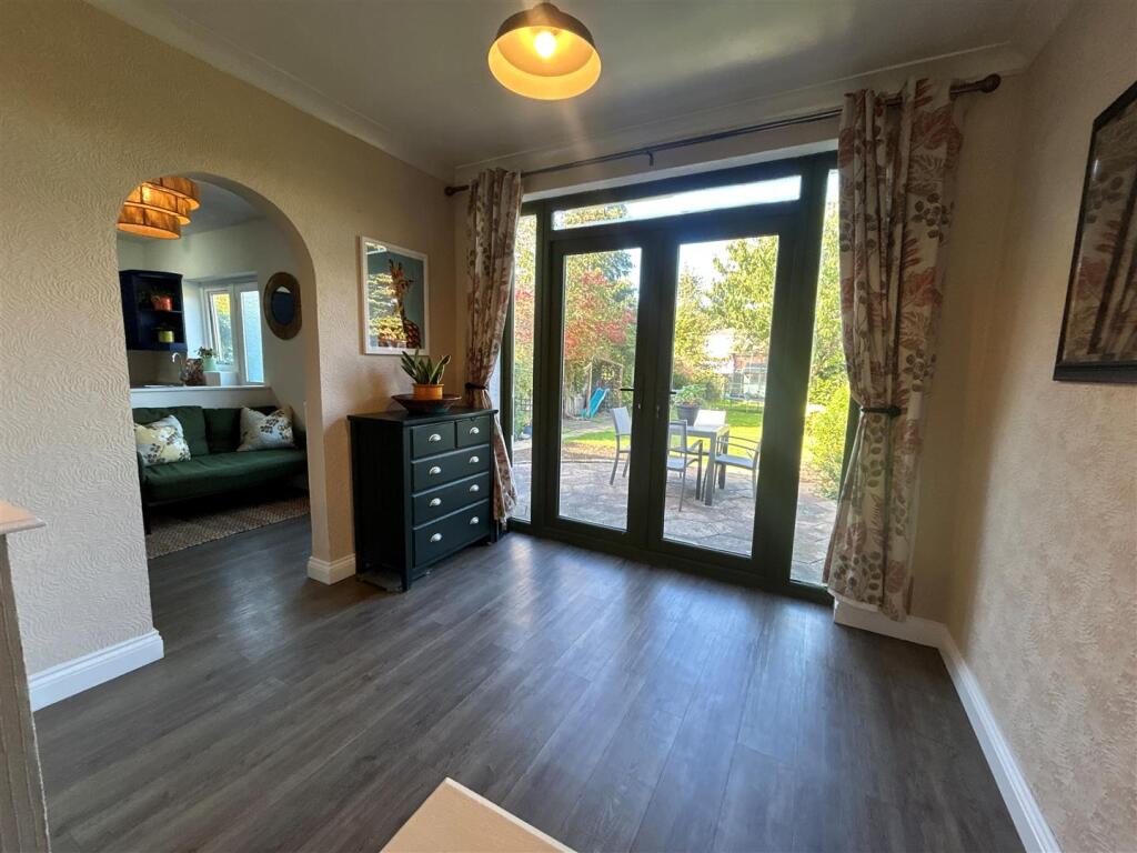 House in Stockport, Eden Park, Heald Green - View 5