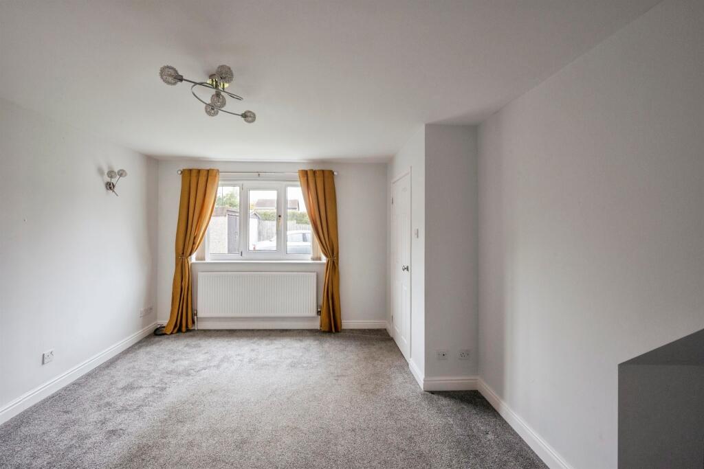 Hund Oak Drive, Hatfield, Doncaster photo 4