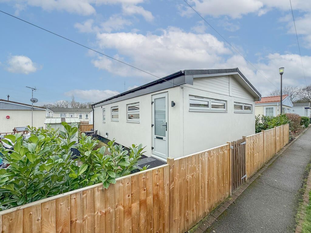 Main image of property: New Square, Hockley, SS5 5