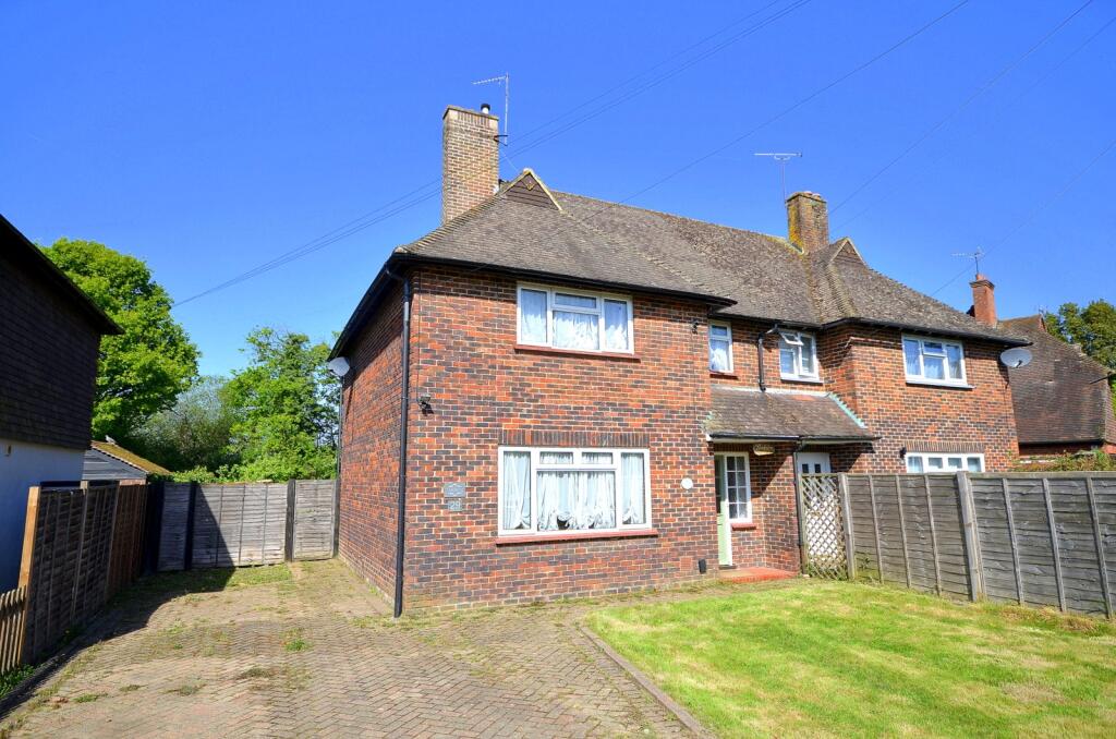Main image of property: 29 Glebe Road, Cranleigh, GU6