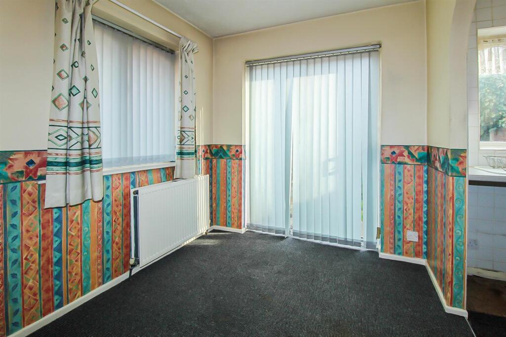 Ashbury Chase, Outwood, Wakefield photo 4