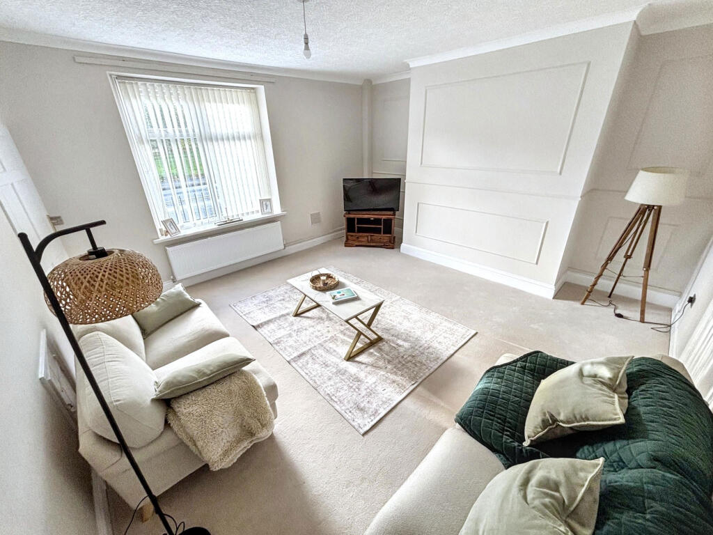 House in Newcastle upon Tyne, County Durham - View 4