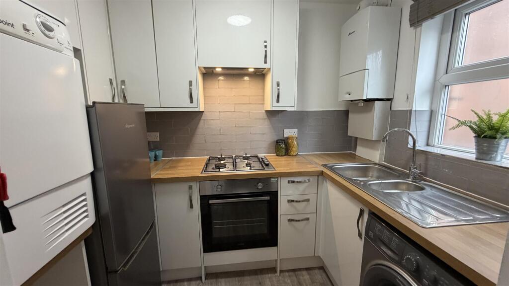 Apartment in Manchester - View 3