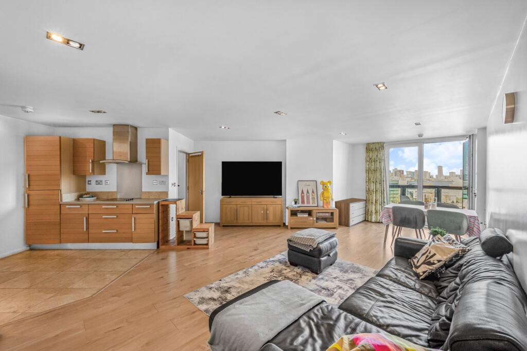 Main image of property: City Tower, 
3 Limeharbour, E14