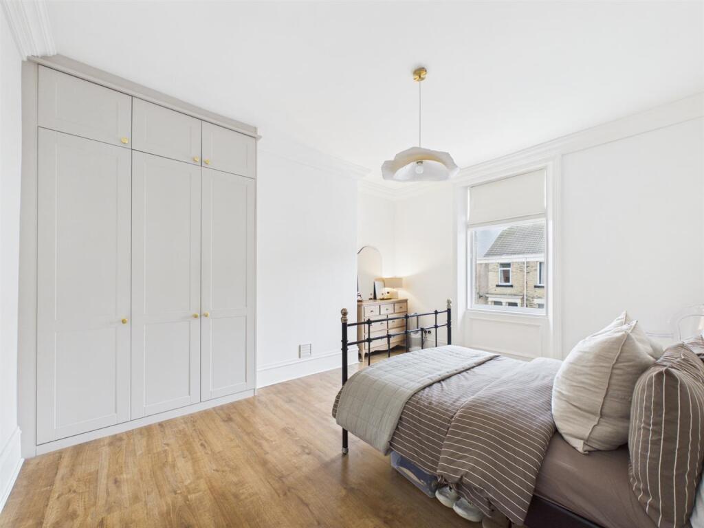 Apartment in North Tyneside, North East - View 5