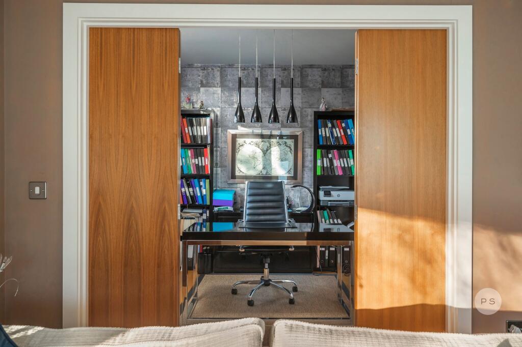 Additional image 10 of 'The Penthouse' Brooklyn House, Bingham Avenue, Lilliput, Poole, BH14