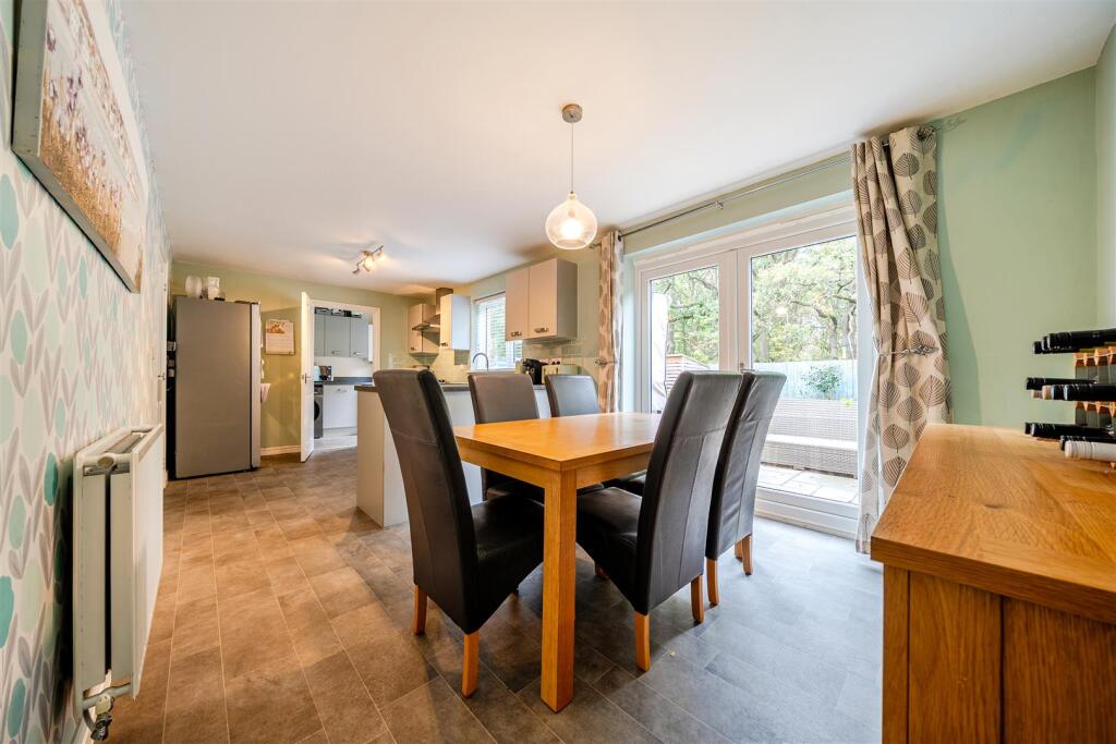 31 Broadhead Drive, Shrewsbury, Shropshire, SY1 4FB photo 4