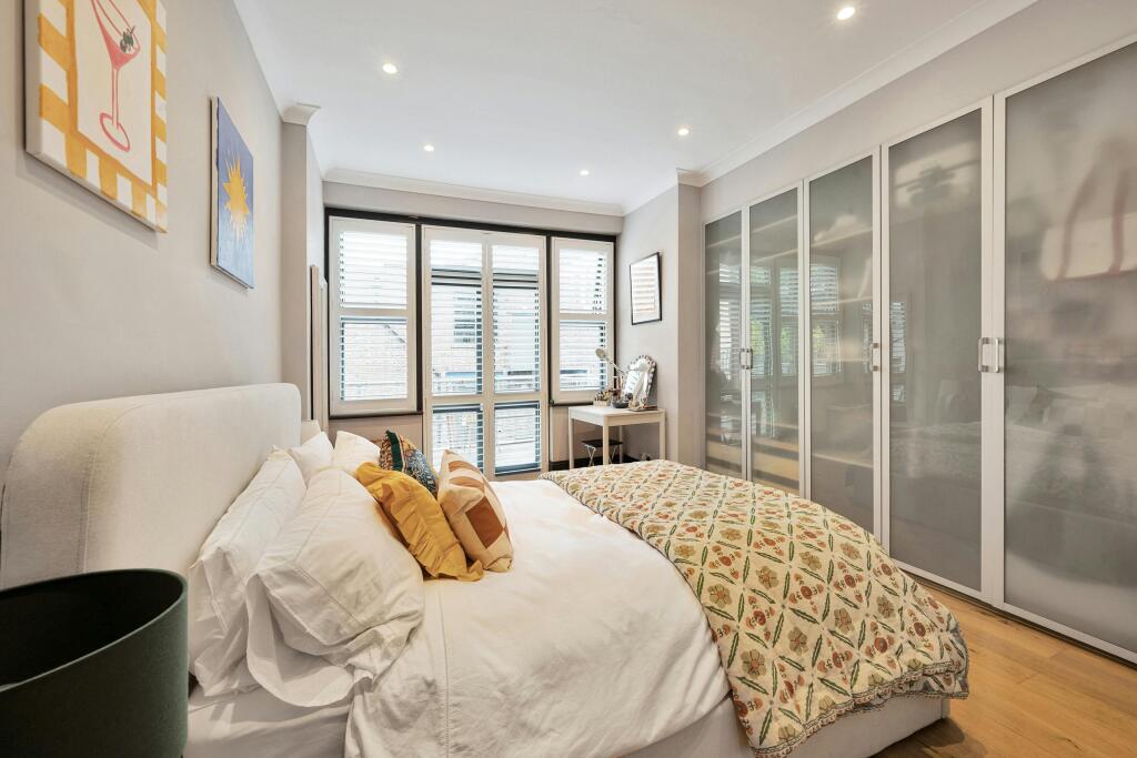BEDROOM1a.jpg
