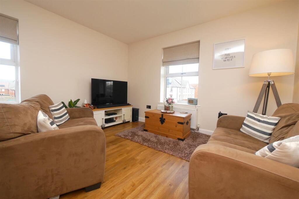 Apartment in South Oxfordshire, Highcroft, Wallingford - More