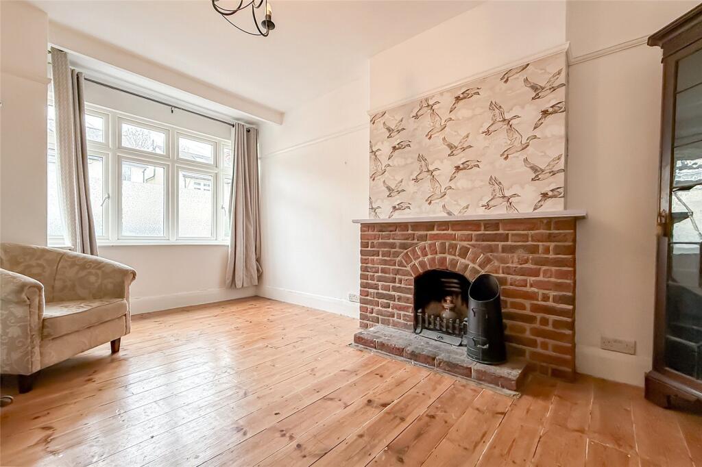 Additional image 2 of Wynchlands Crescent, St. Albans, Hertfordshire, AL4