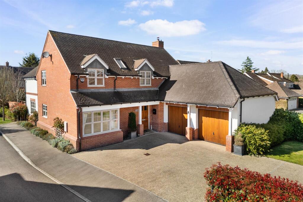 Main image of property: Badgers Close, Welford On Avon, Stratford-Upon-Avon