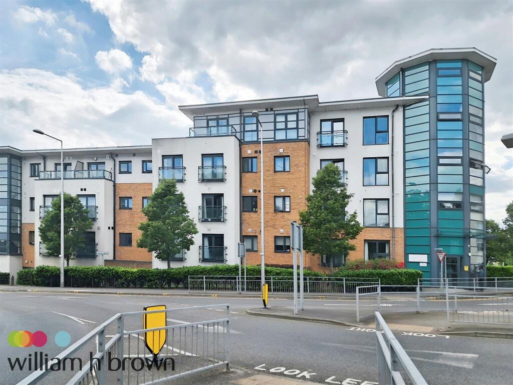 Main image of property: Hogg Lane, Grays