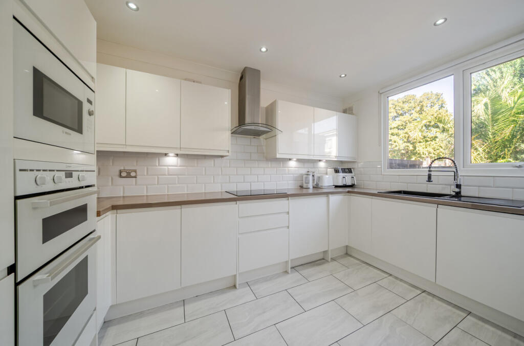 House in London, Royal Borough of Greenwich - View 5