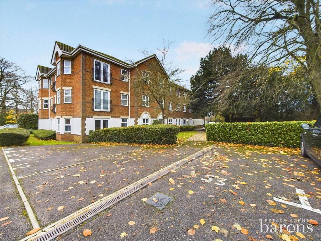 1-bed flat on Norn Hill, Basingstoke, Hampshire, RG21, £155,000