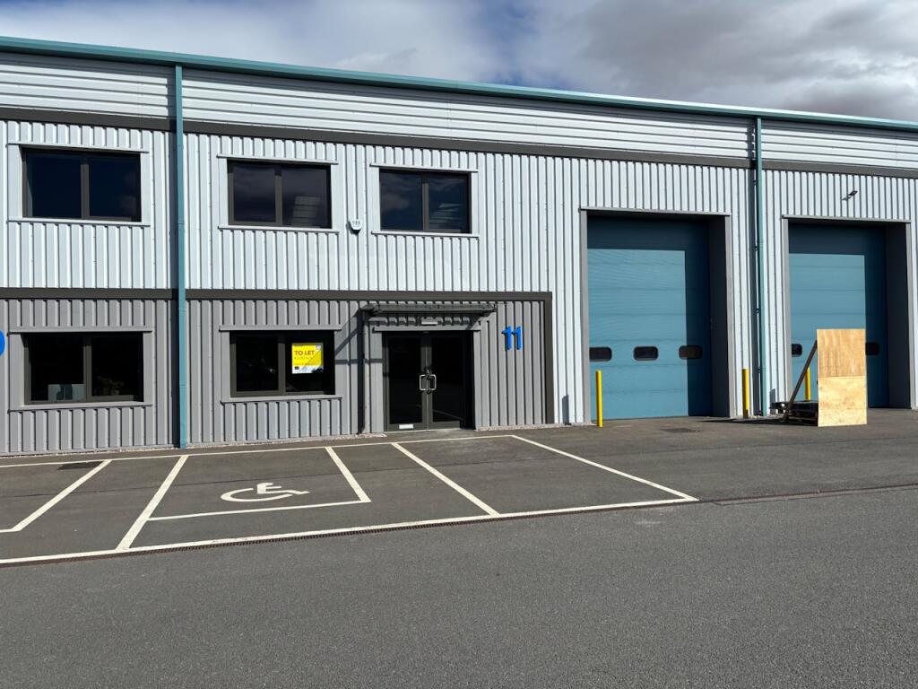 Main image of property: Unit 11, Teal Trade Park, Netherfield, Nottingham, NG14 5JX