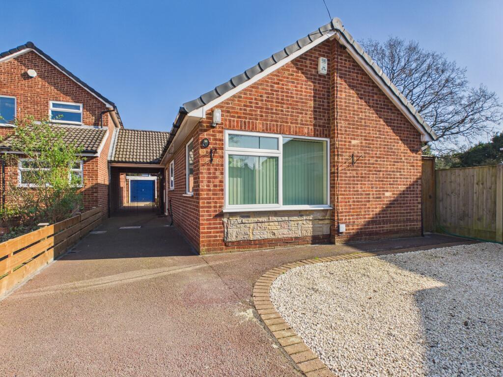 Main image of property: Blagreaves Lane, Littleover
