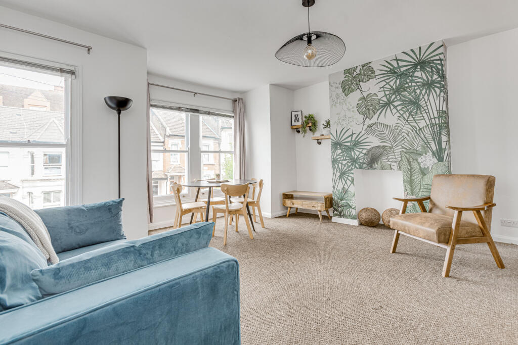 2 bedroom flat for rent