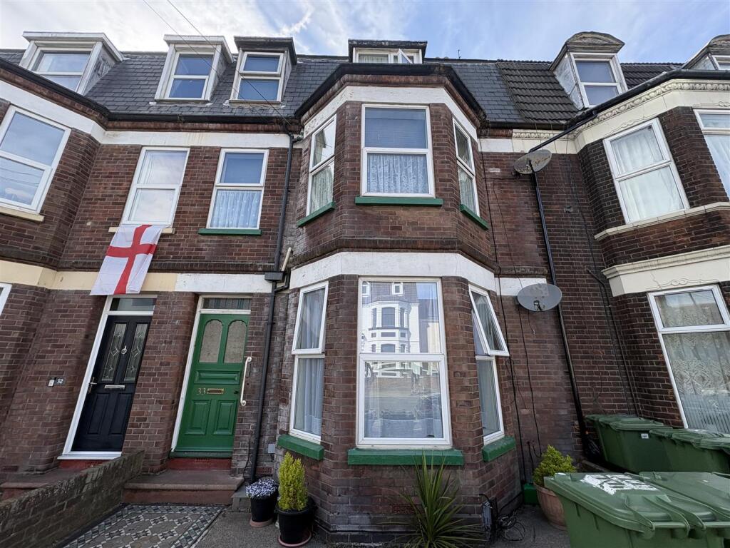 Main image of property: 33 Northgate Street, Great Yarmouth