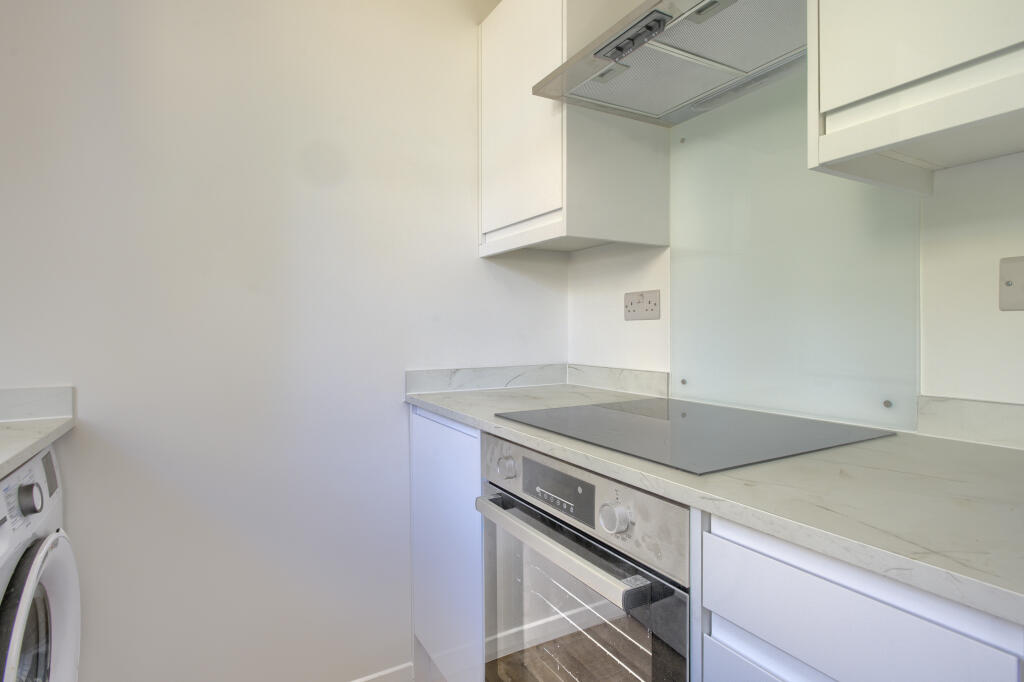 Apartment in London - View 4