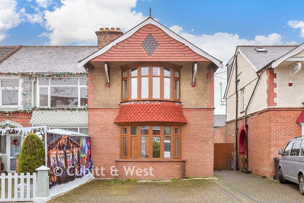 Main image of property: Hawthorn Crescent, Cosham, Portsmouth, Hampshire