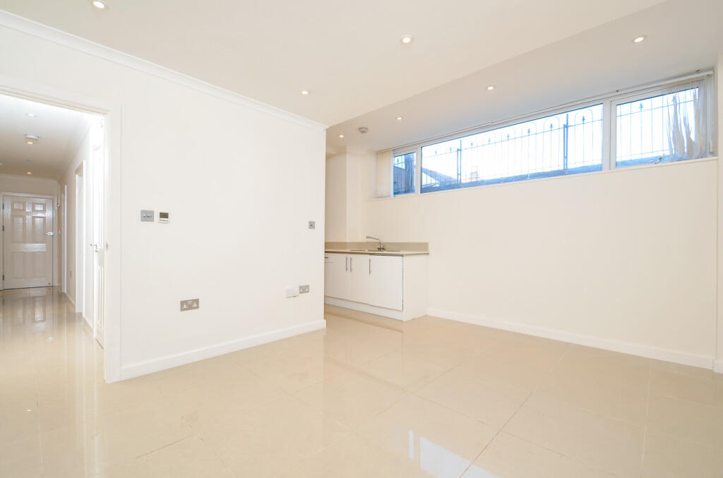 Main image of property: London Road, Thornton Heath