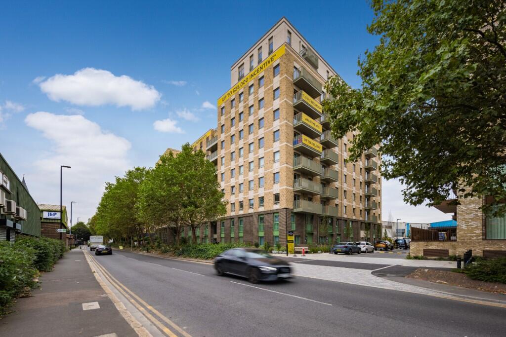 Main image of property: The Silverton, London, E16