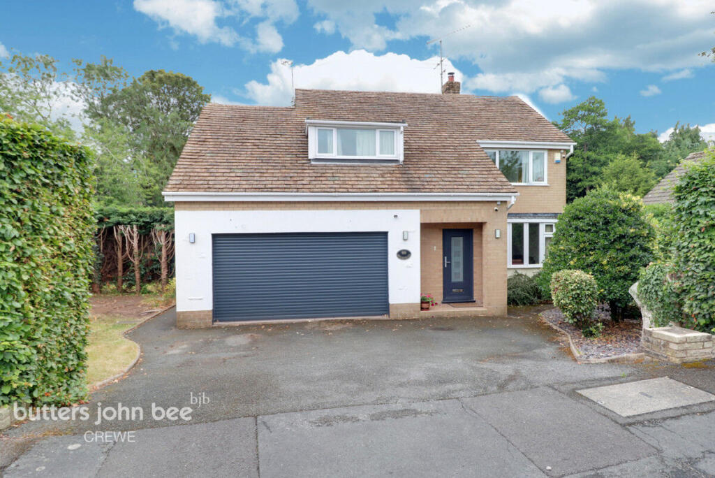 5 bed detached - Salander Crescent, Wistaston image 4