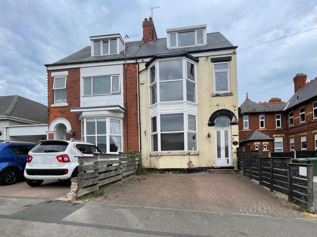 Main image of property: Cliff Road, Hornsea