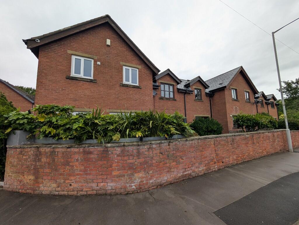 Main image of property: Dixons Farm Mews, PR4